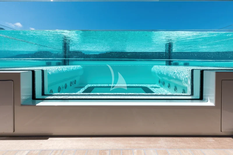 Main deck pool