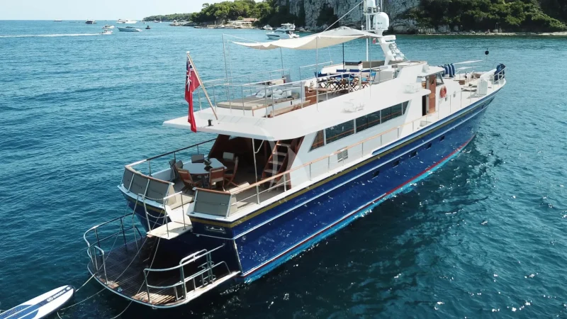 Chantella Exterior