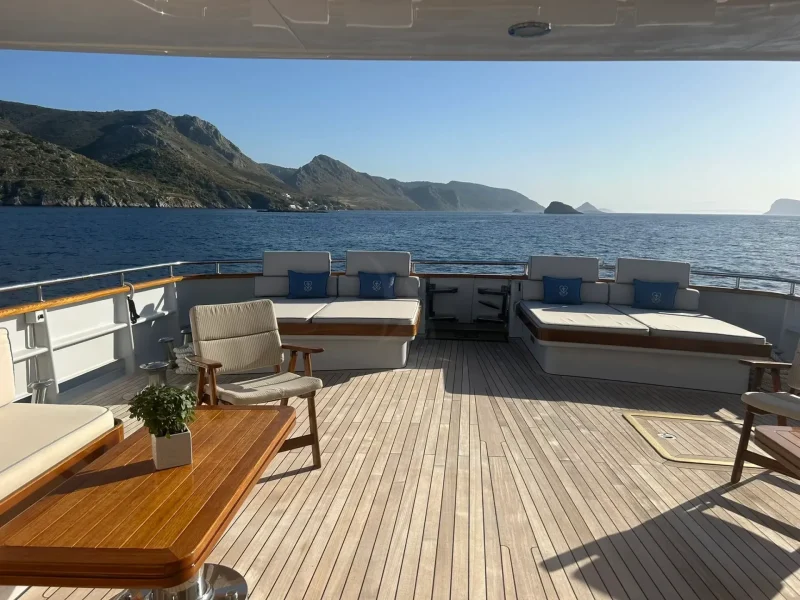 Aft deck longing