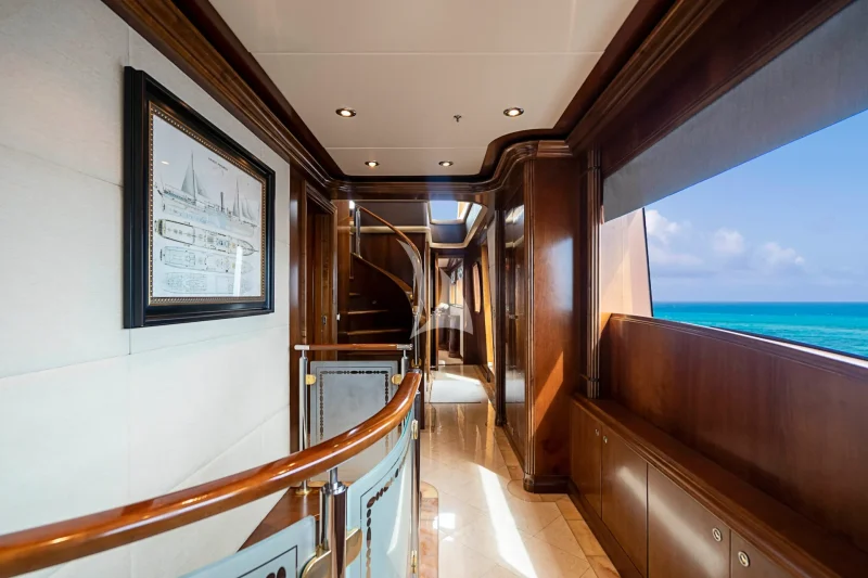 to master stateroom 