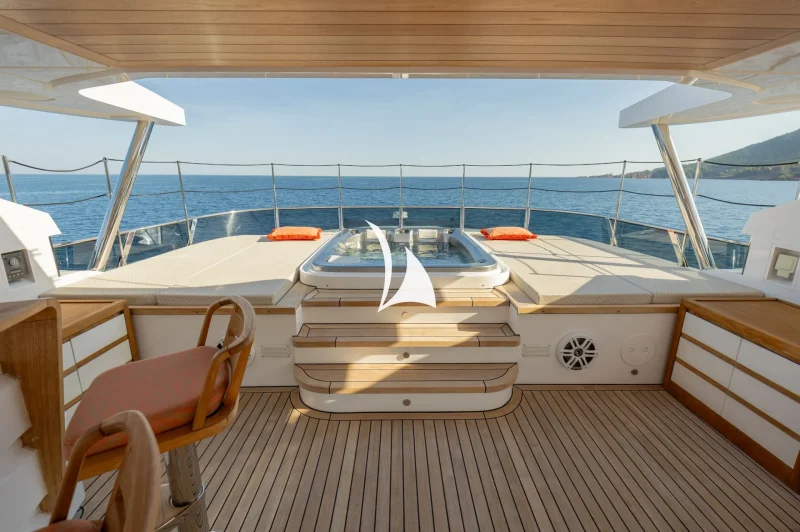 M/Y ROCKET ONE