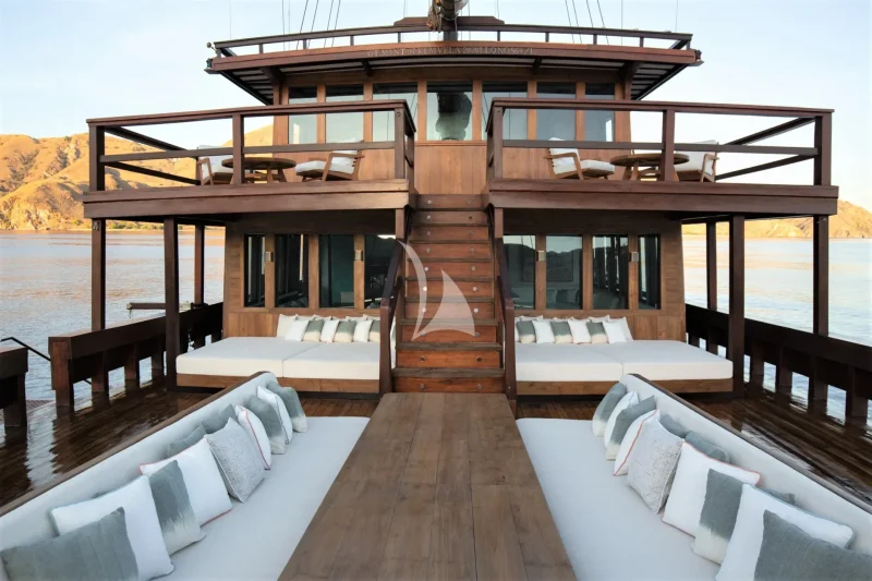Main Deck - Exteriors