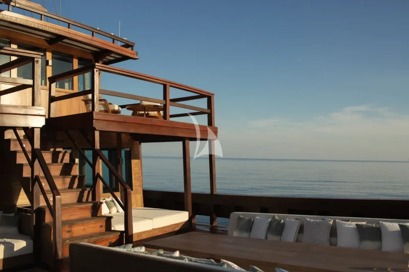 Main Deck - Exteriors