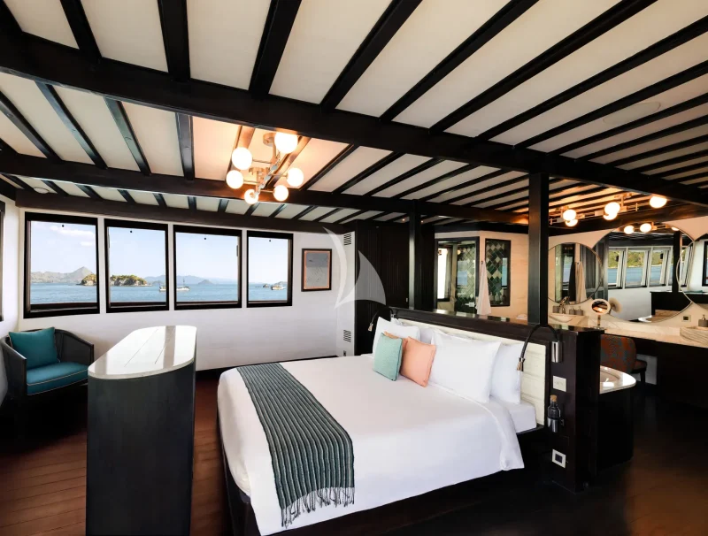 Bridge Deck - Owner's Suite