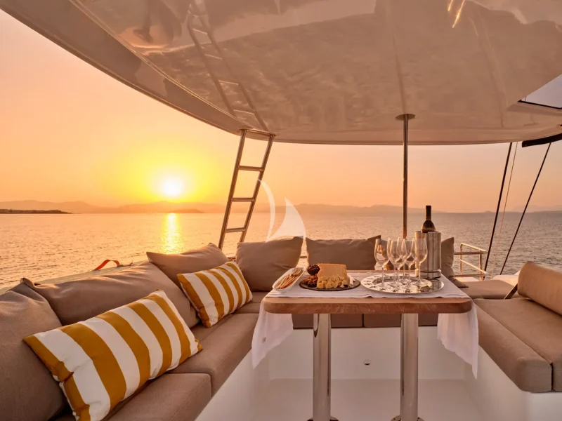 Aft deck 