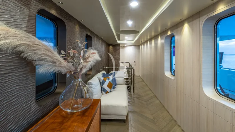 REVERIE Bridge Deck Foyer
