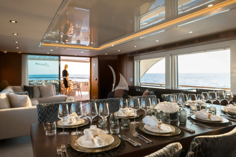 Main Salon dining 