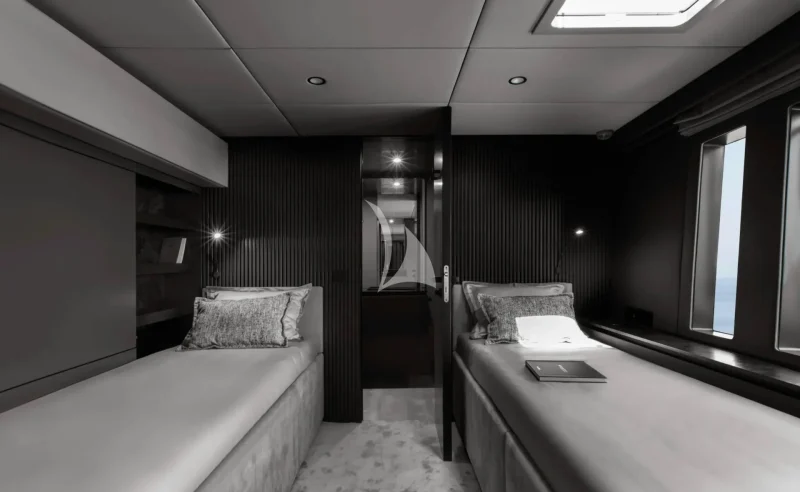 Twin bed cabin