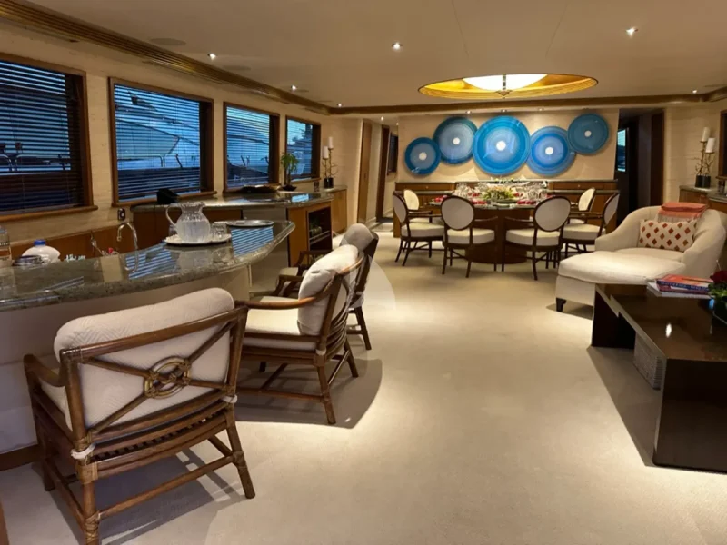 Main Salon 