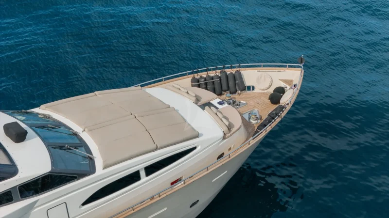 ACCAMA DELTA  BOW