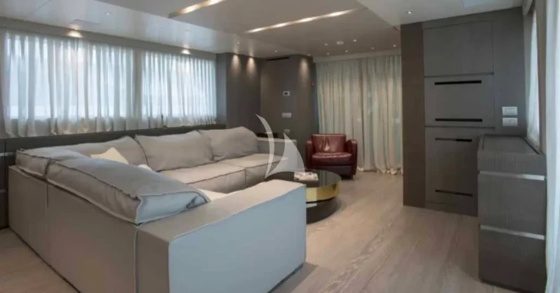 Main salon 1
