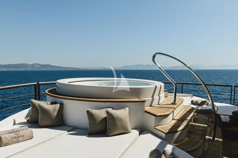 bridge deck - jacuzzi