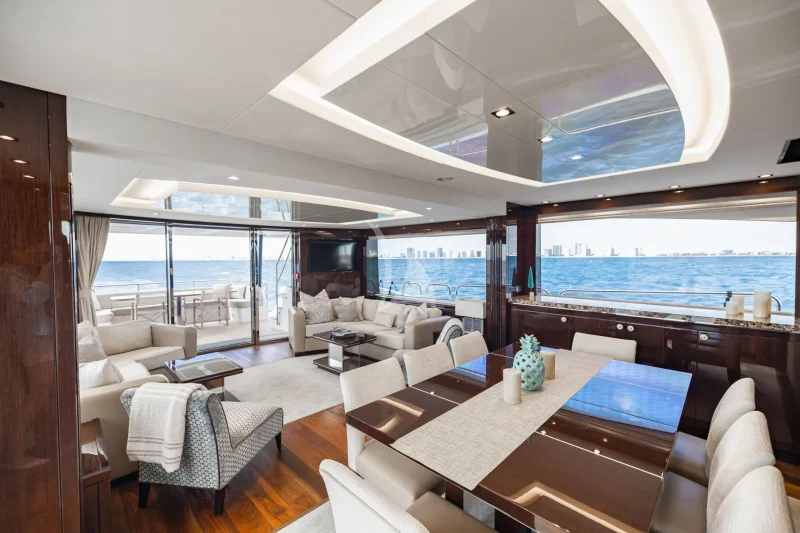 Salon & Formal Dining 