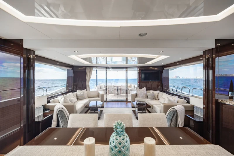 Salon & Formal Dining 