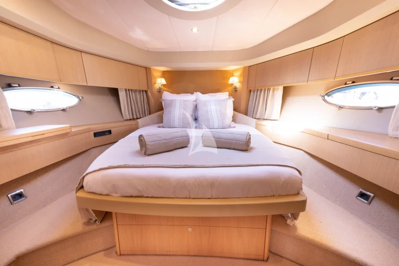 M/Y P'TITE BOUILLE VIP Cabin
