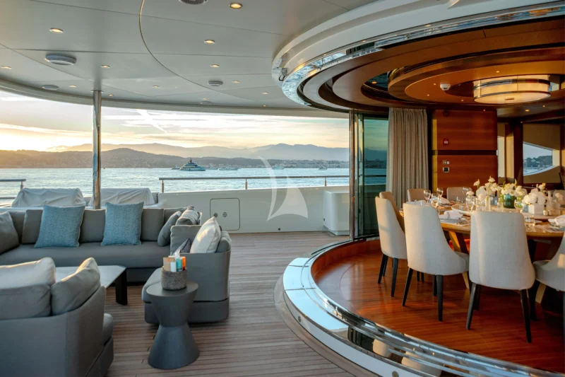 Al fresco or enclosed dining table 