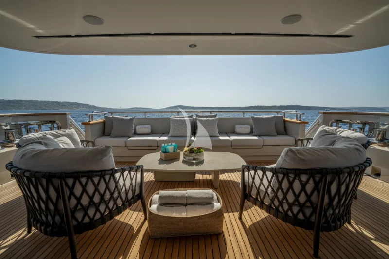 LANCE | Aft Deck