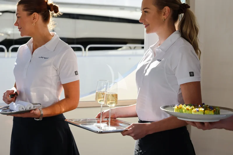 LANCE | Champagne Arrival