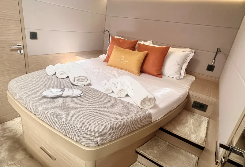 Guest cabin