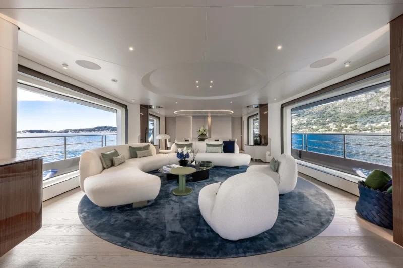 M/Y OCEAN ONE - Main Salon