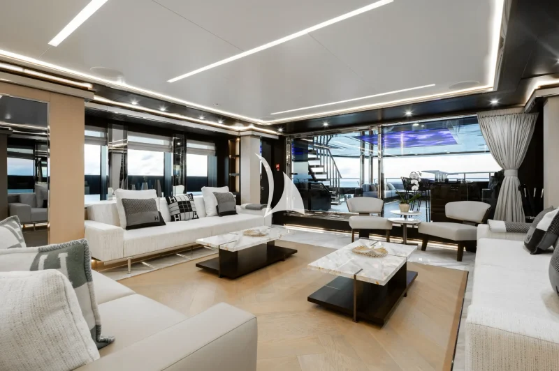 M/Y Provocateur Main Deck Salon
