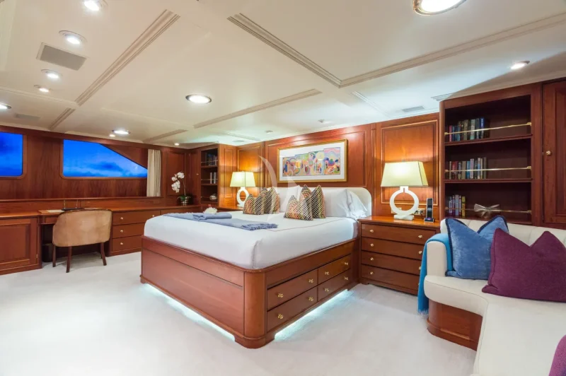 Lady J Master King Stateroom