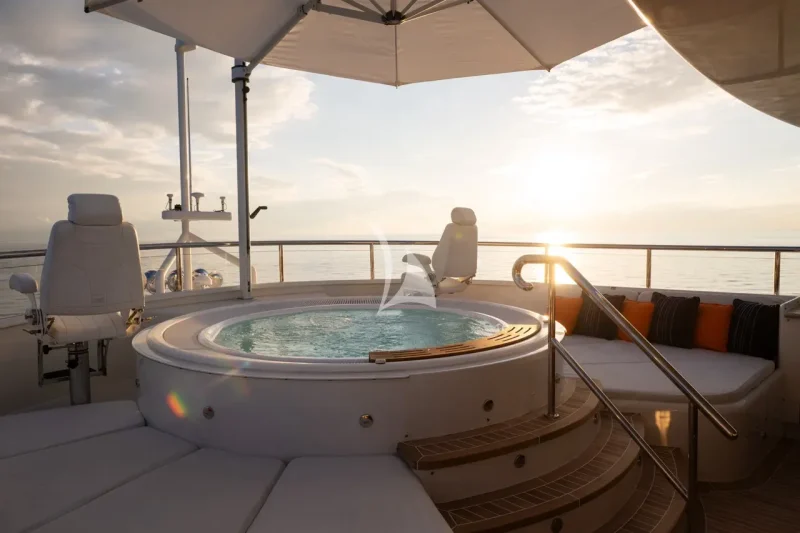Sun Deck Jacuzzi forward