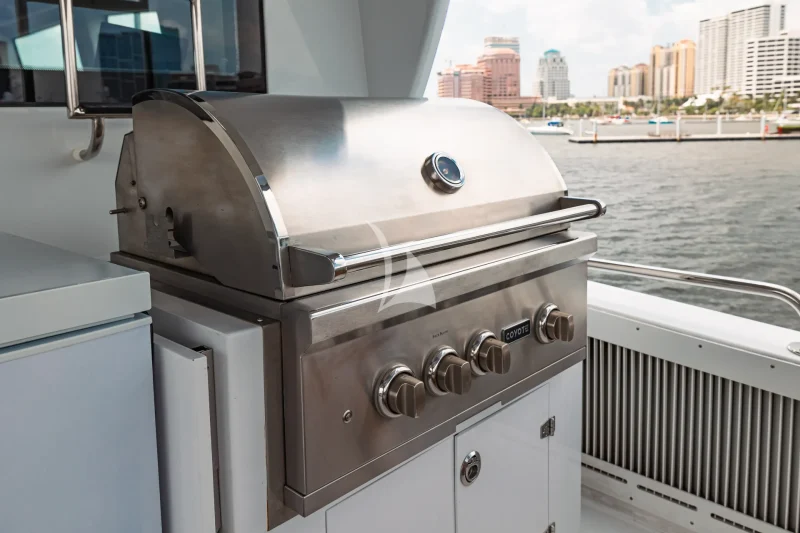 GRILL BRIDGE DECK AFT