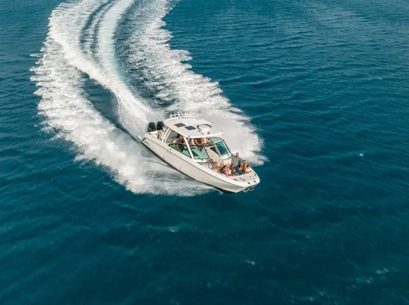 34' Boston Whaler Vantage
