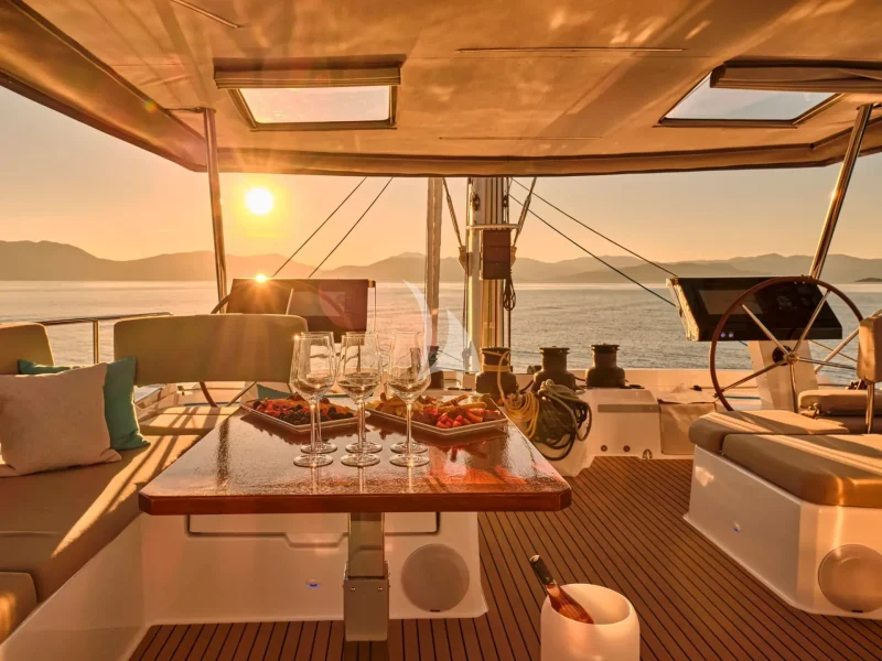 Cocktail hour flybridge