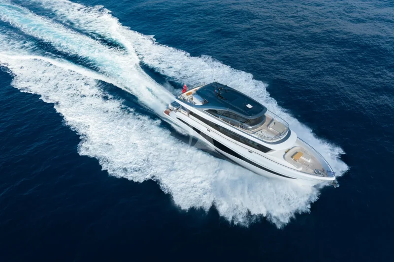 M/Y KORA