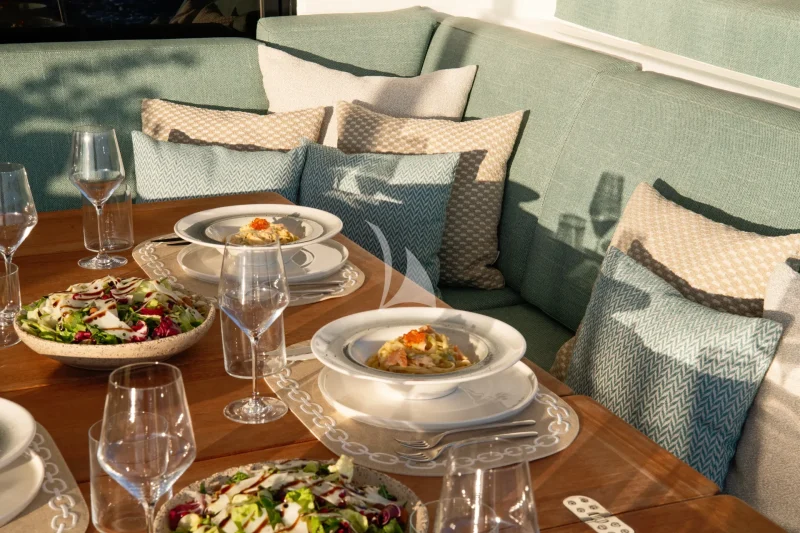 Dining details