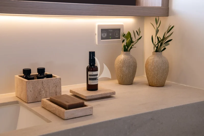 Ensuite details