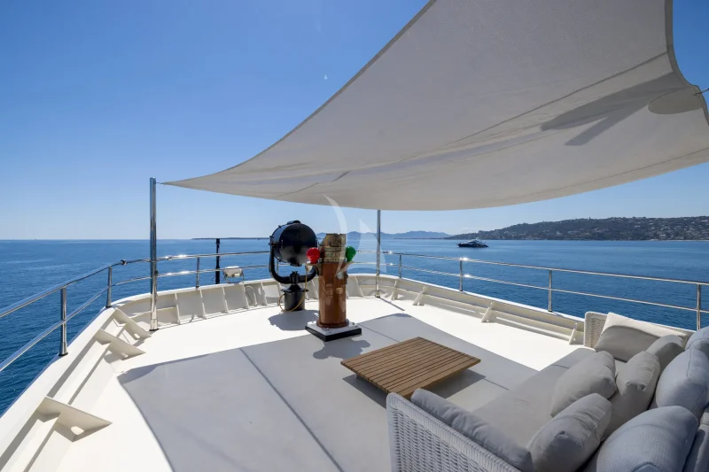 SUNDECK