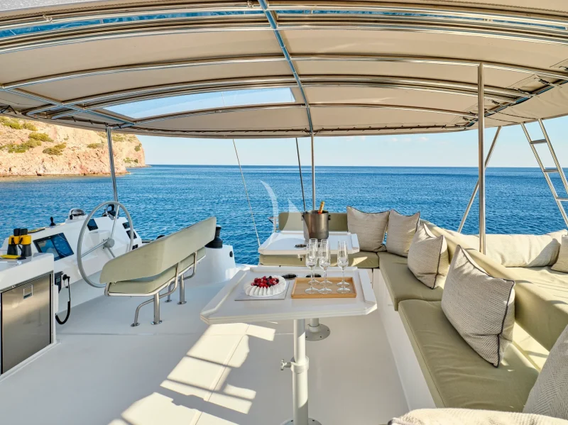 Flybridge 