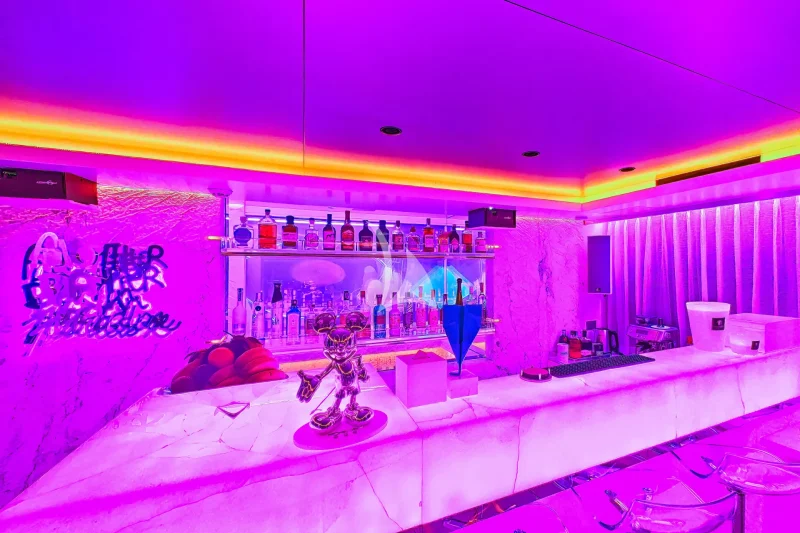 Upper Deck Bar
