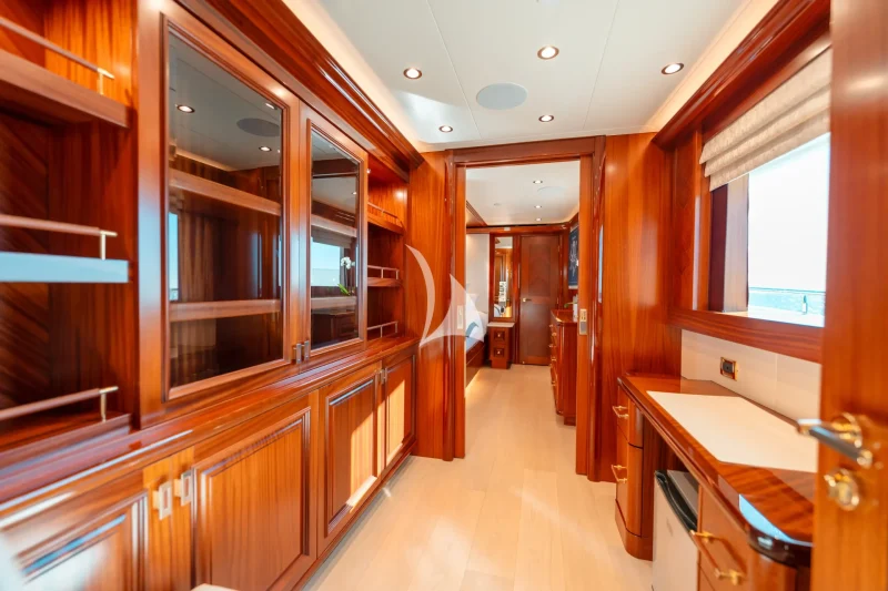 Master Stateroom Foyer