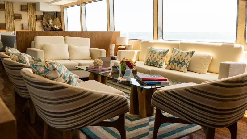 Main deck salon 