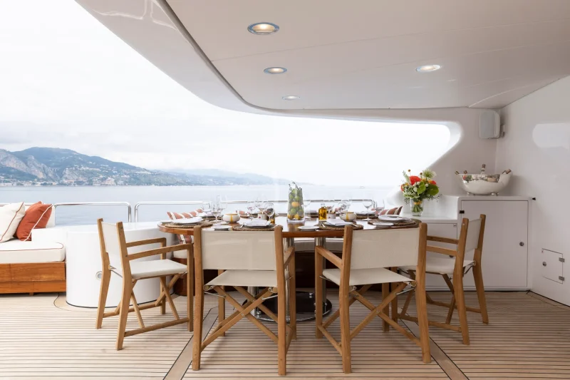 Bridge deck al fresco dining 