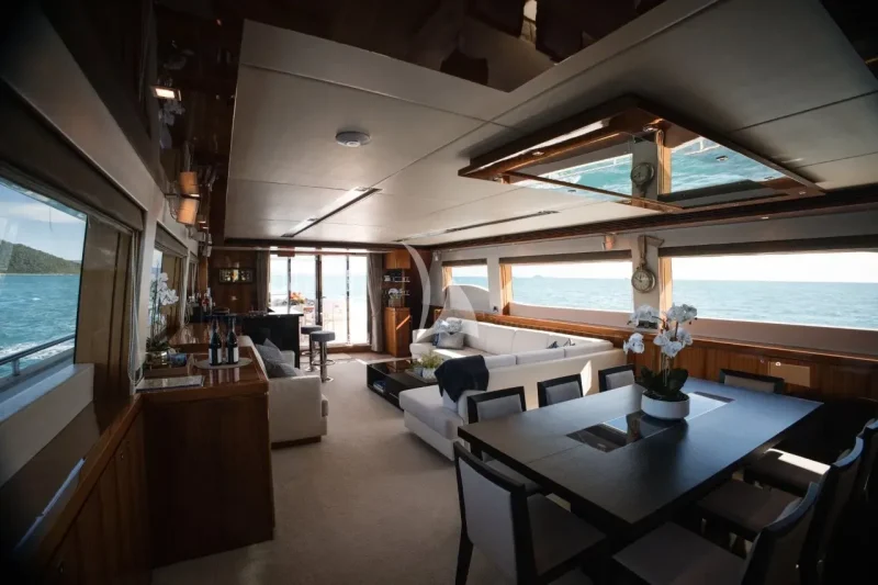 Main saloon