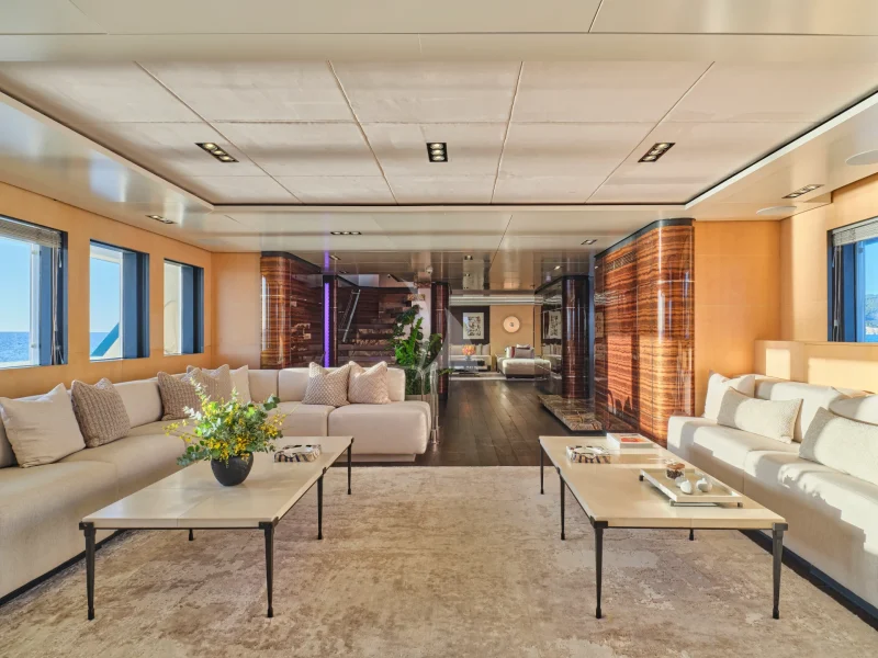 main salon
