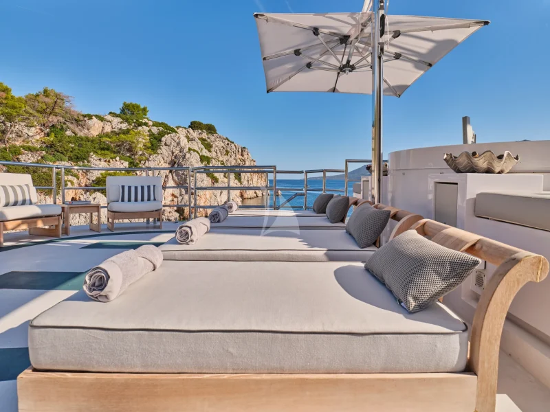 sundeck