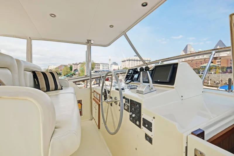 Flybridge Helm Station