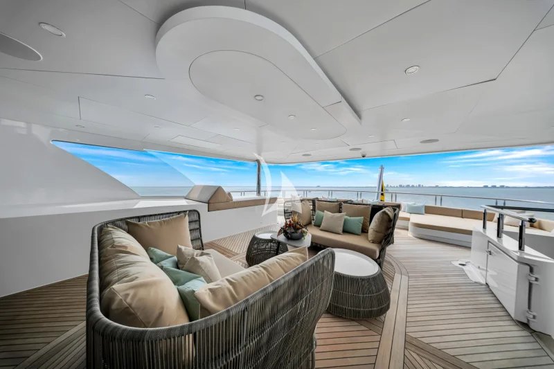 Master Stateroom/Bridge Aft Deck 