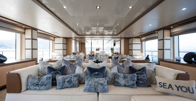 Main salon looking aft 