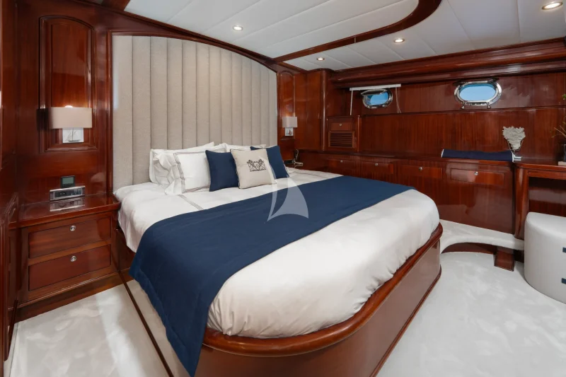 Guest cabin