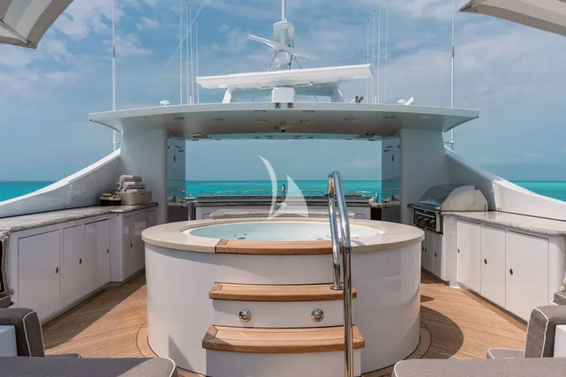 Ocean Club Sun Deck Jacuzzi