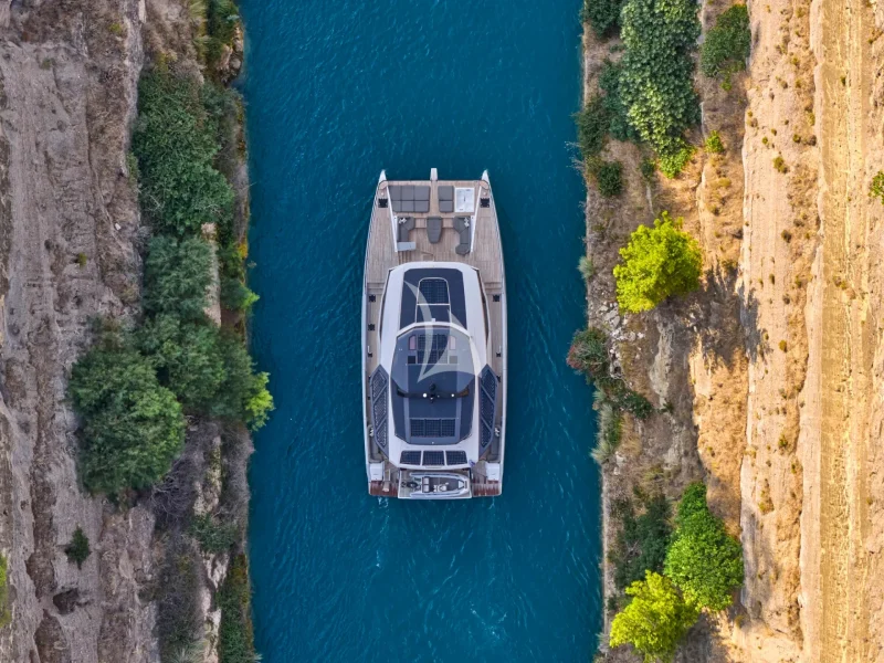 Christal Mio 80 in the Corinth Canal