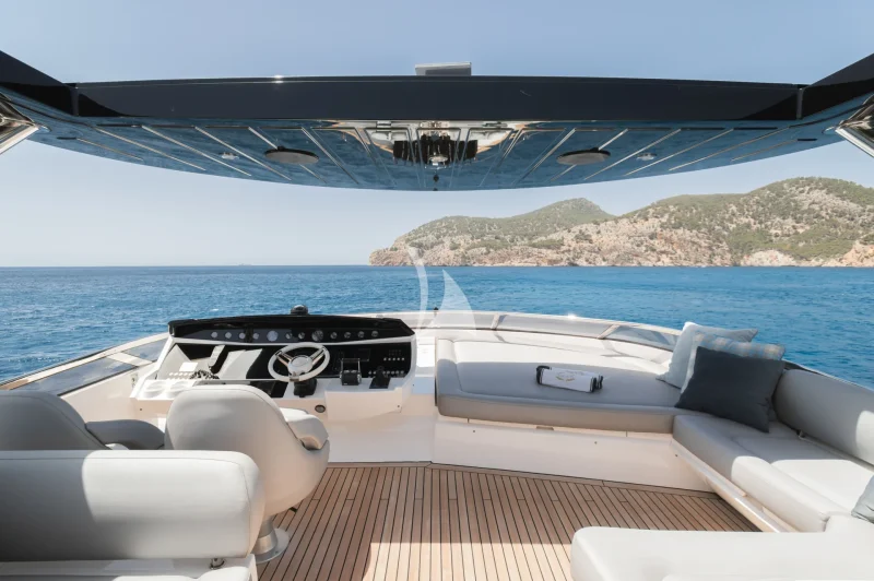 Flybridge 
