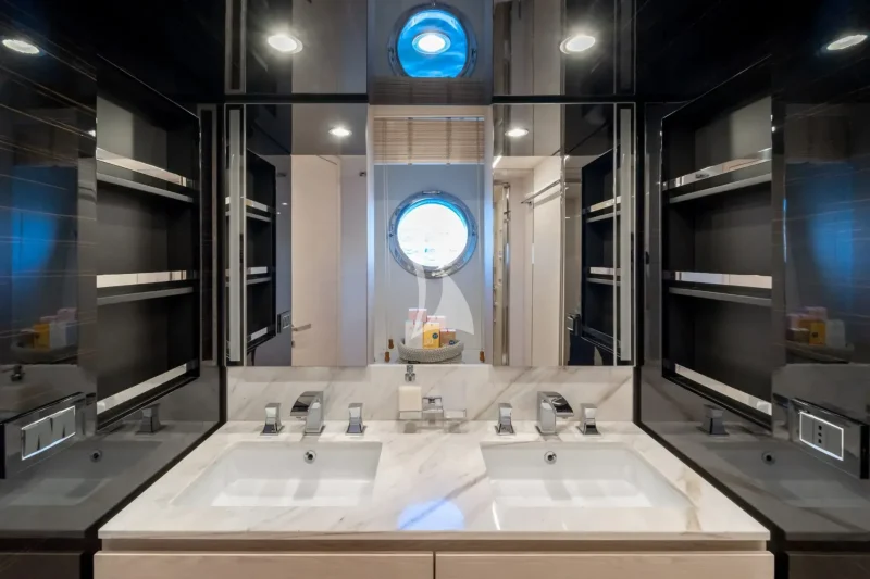 MINEIRA bathroom